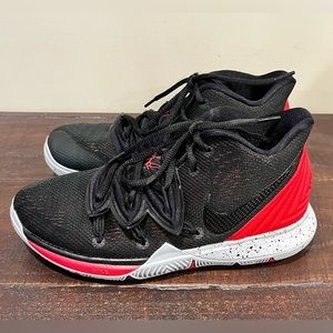 Nike Kyrie 5 Bred Big Boys Sneakers